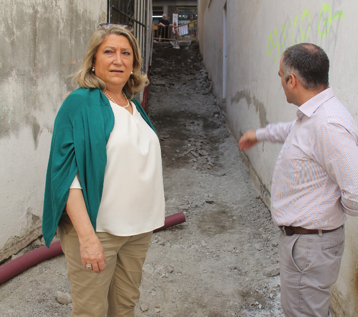 Las obras de reforma de la Avenida de Andalucía de Almuñécar siguen a buen ritmo y cumplen los plazos acordados con los vecinos